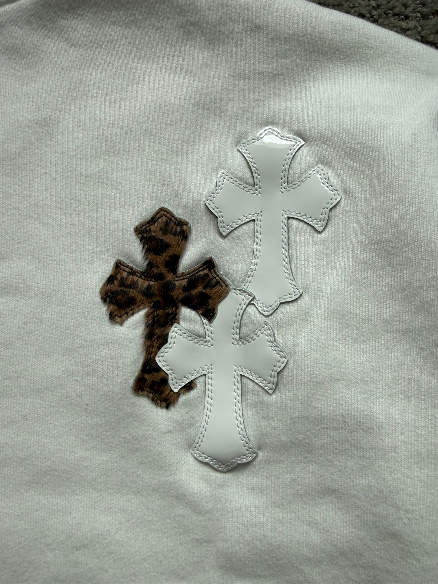 Chrome Hearts Leather Cross Patch Crewneck Sweatshirt White Cheetah