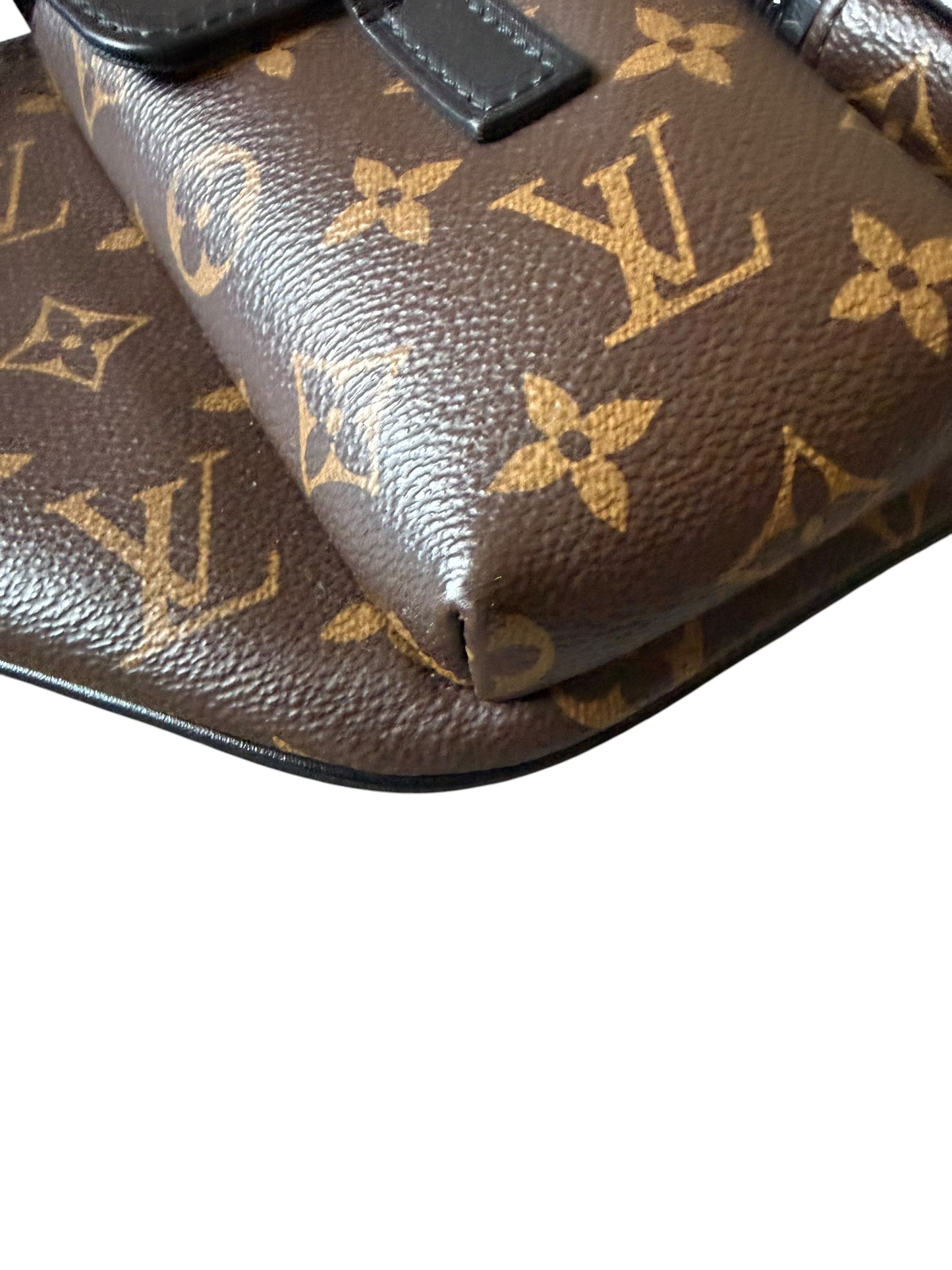 Louis Vuitton Discover Monogram Bum Bag Brown