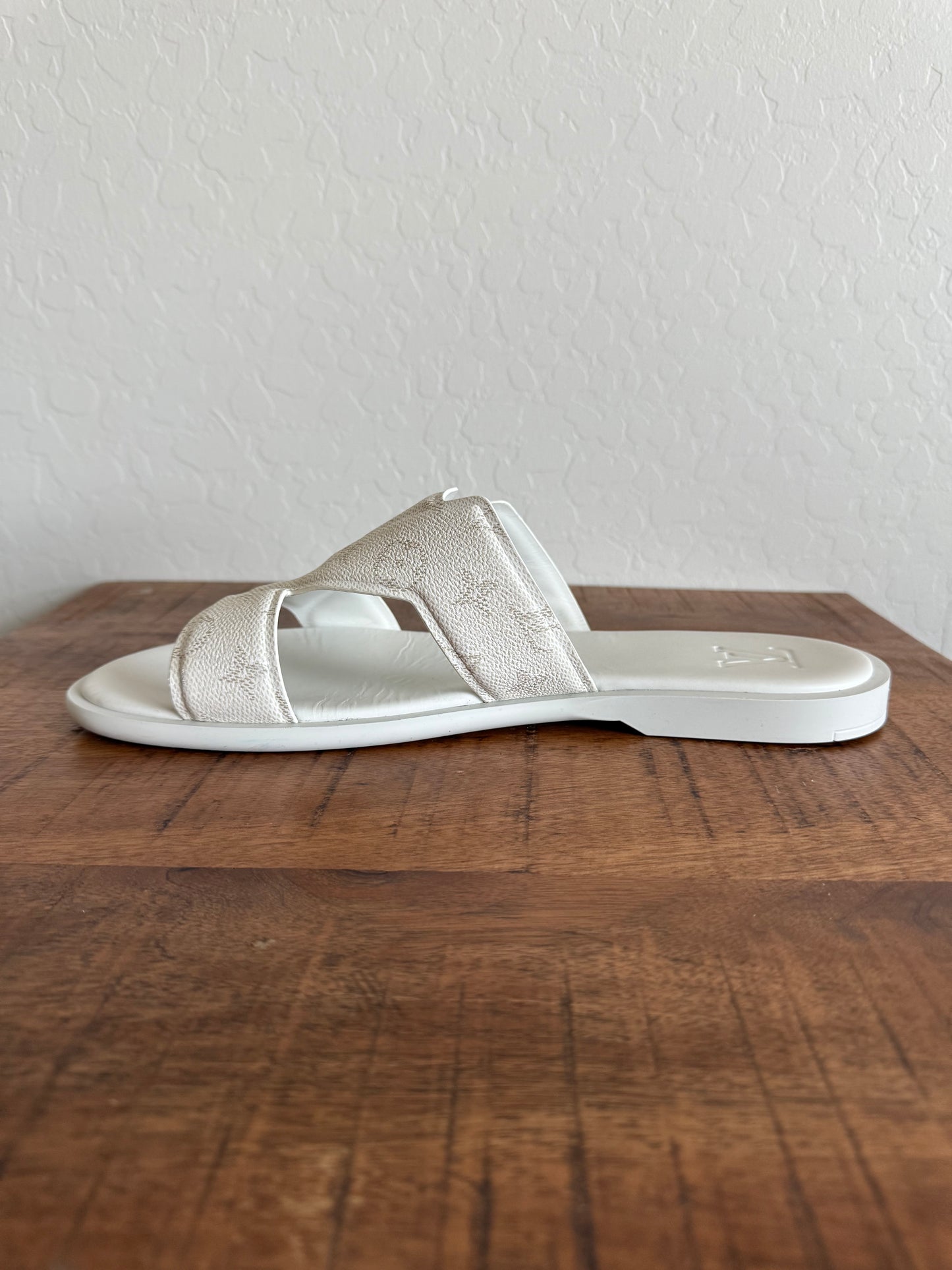 Louis Vuitton Oasis Monogram Mule White