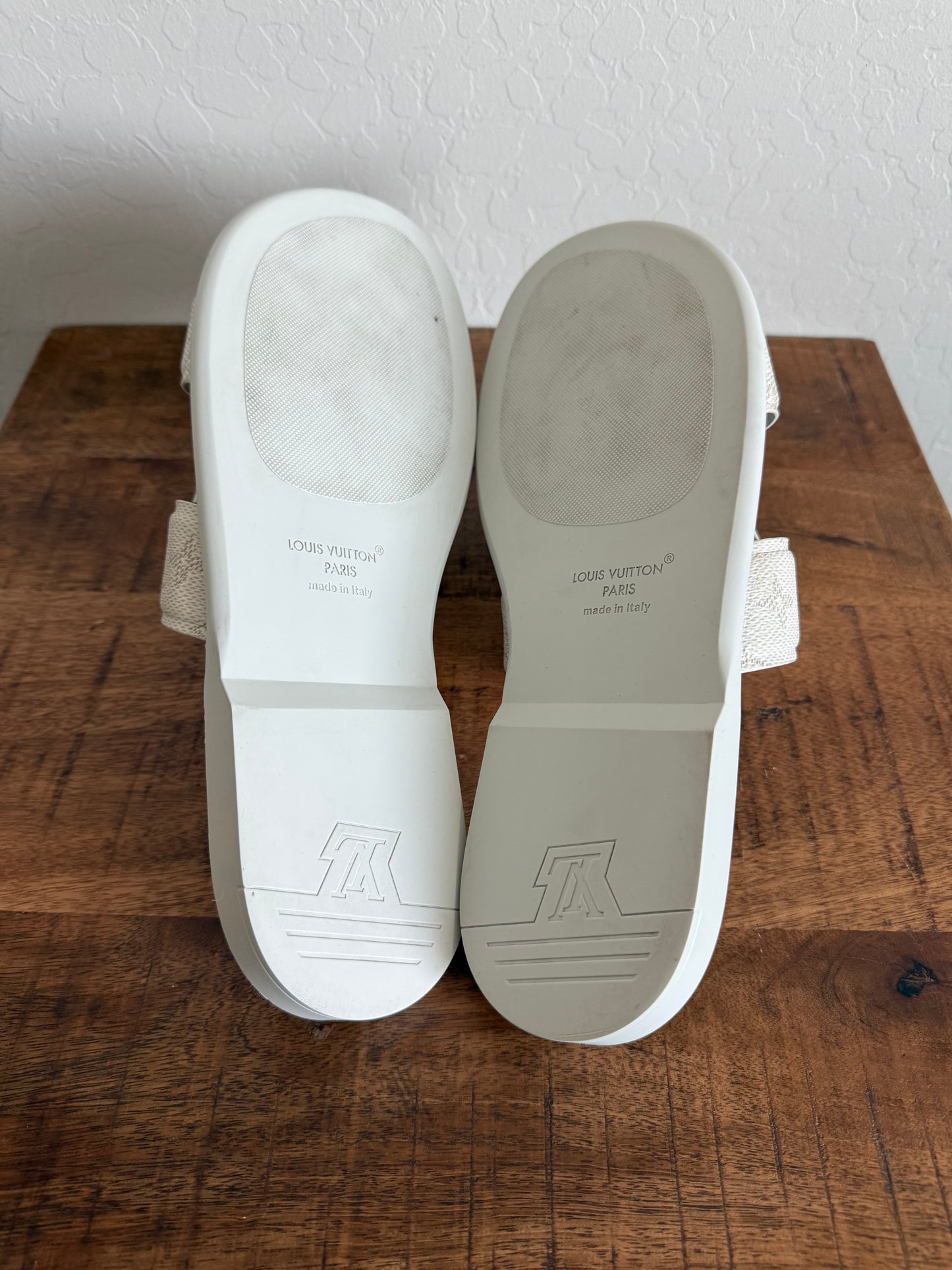 Louis Vuitton Oasis Monogram Mule White
