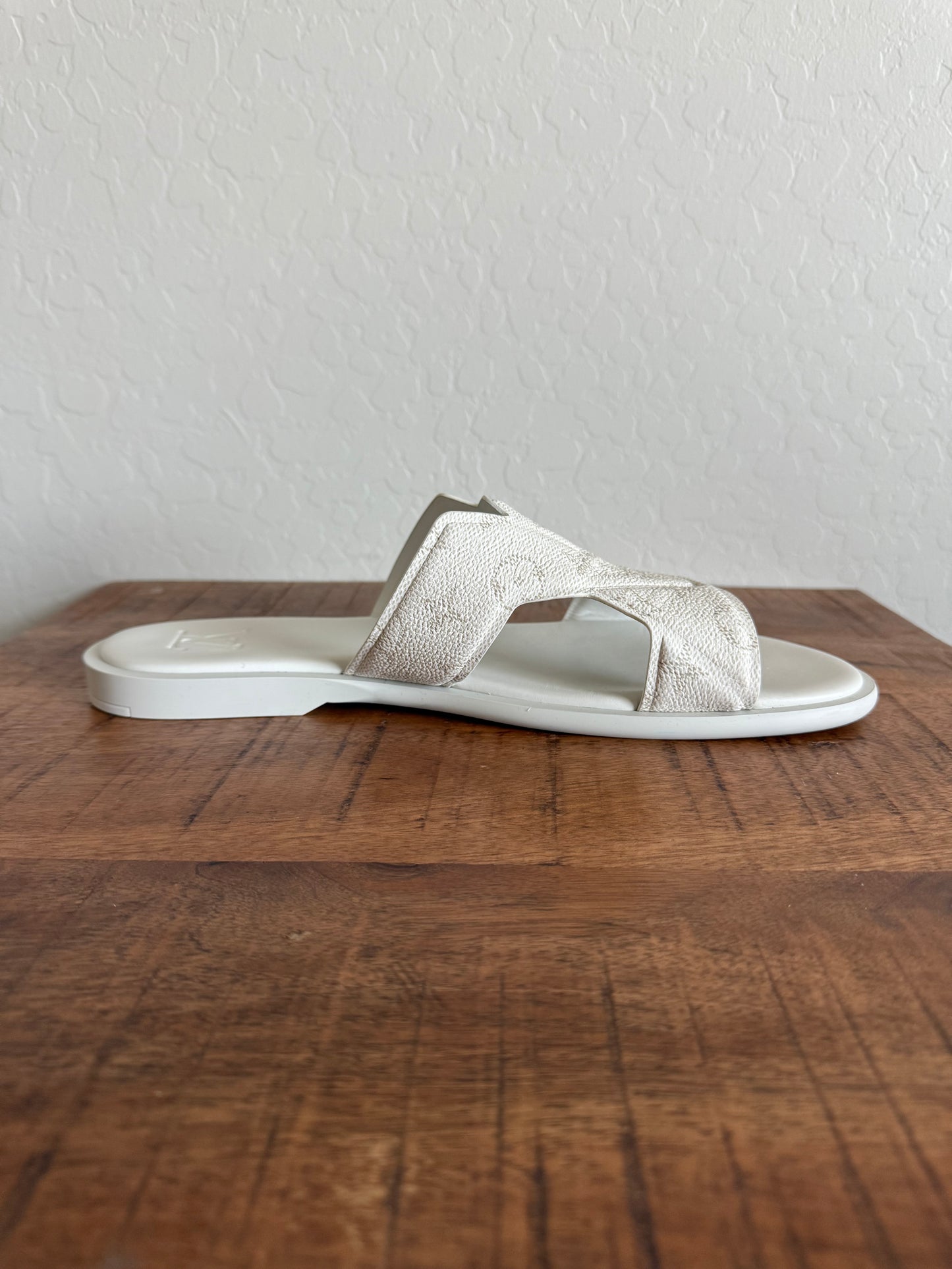 Louis Vuitton Oasis Monogram Mule White