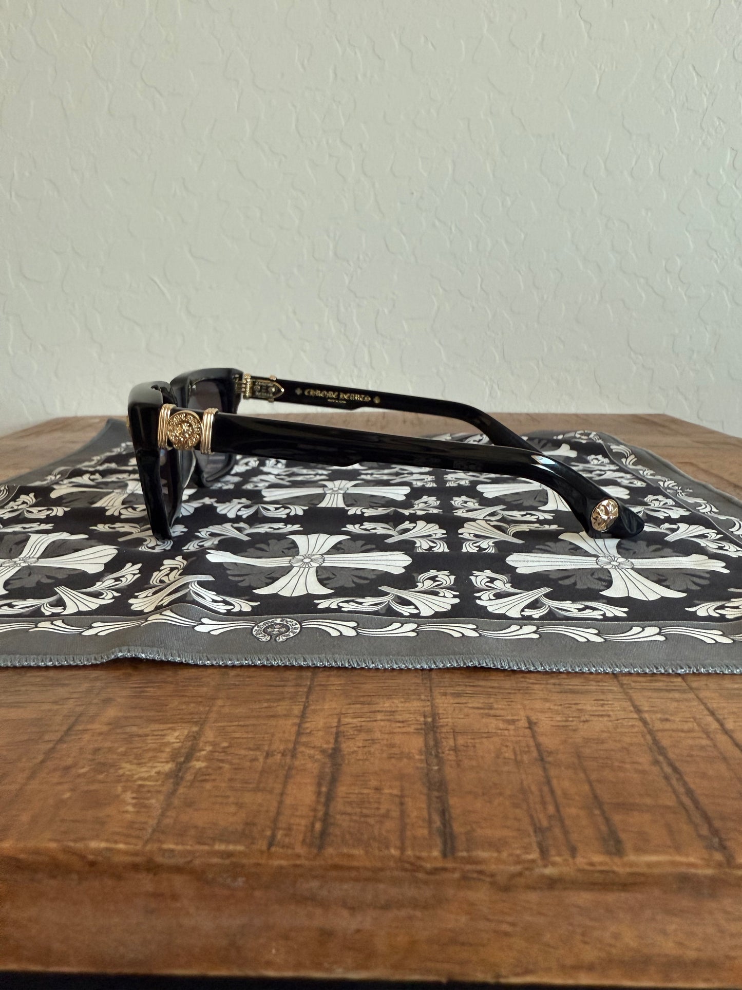 Chrome Hearts Halllamanass Gradient Sunglasses Black/Gold