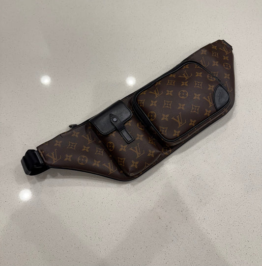 Louis Vuitton Discover Monogram Bum Bag Brown