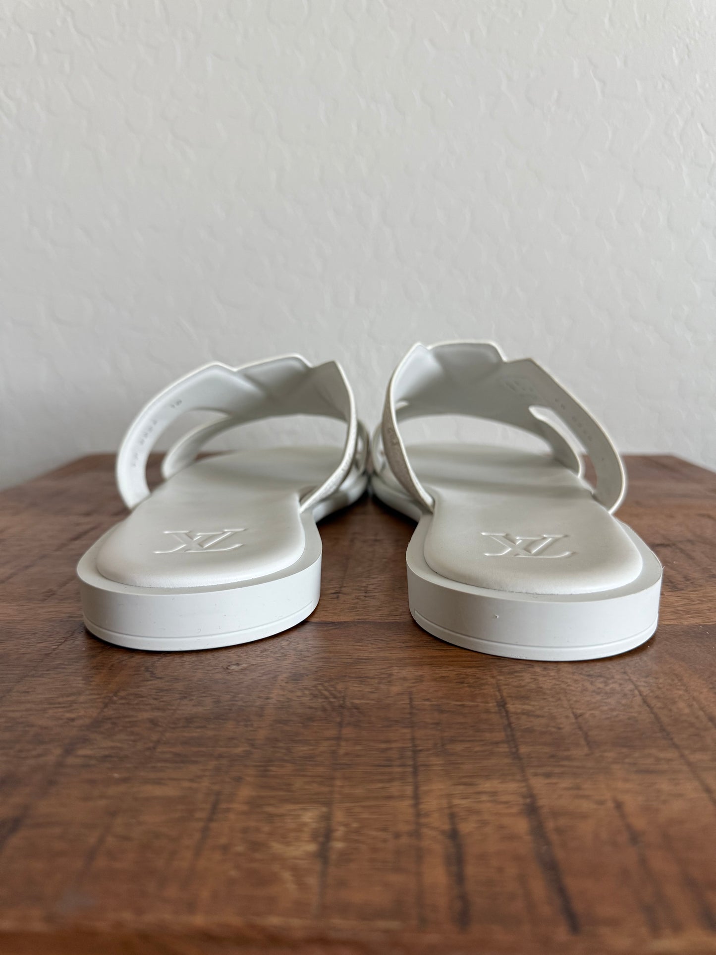 Louis Vuitton Oasis Monogram Mule White