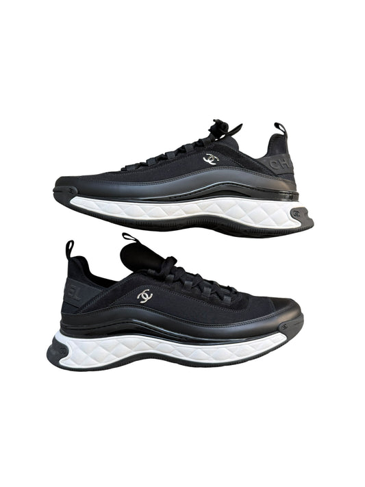 Chanel CC Runner
